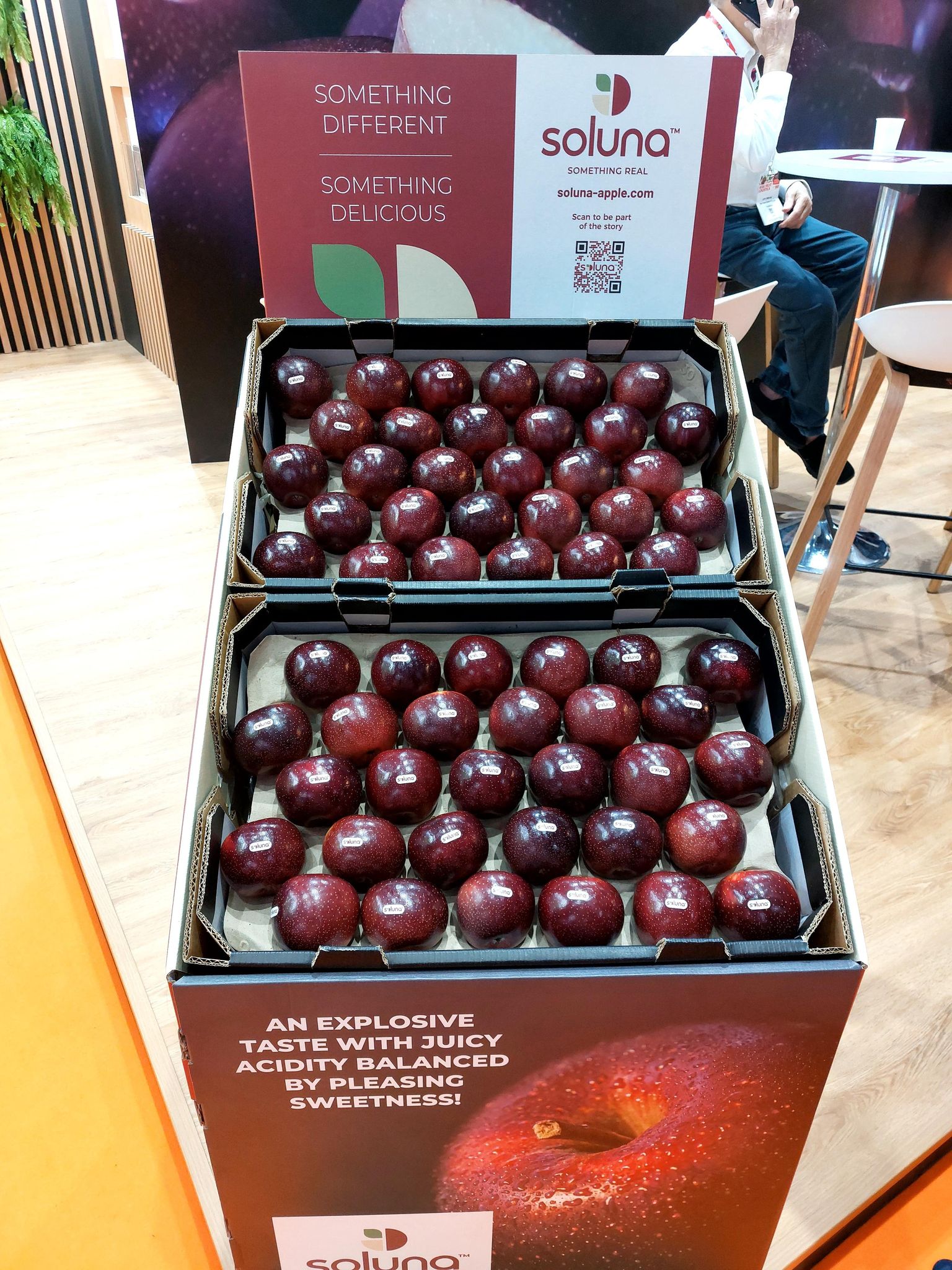 Premiera jabłek Bravo na targach Asia Fruit Logistica